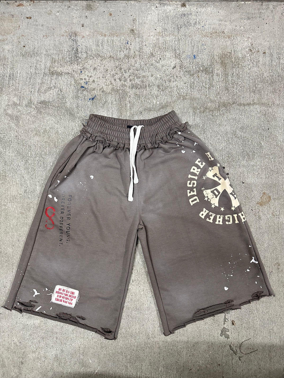 “FOREVER” 3/4 Shorts Gray