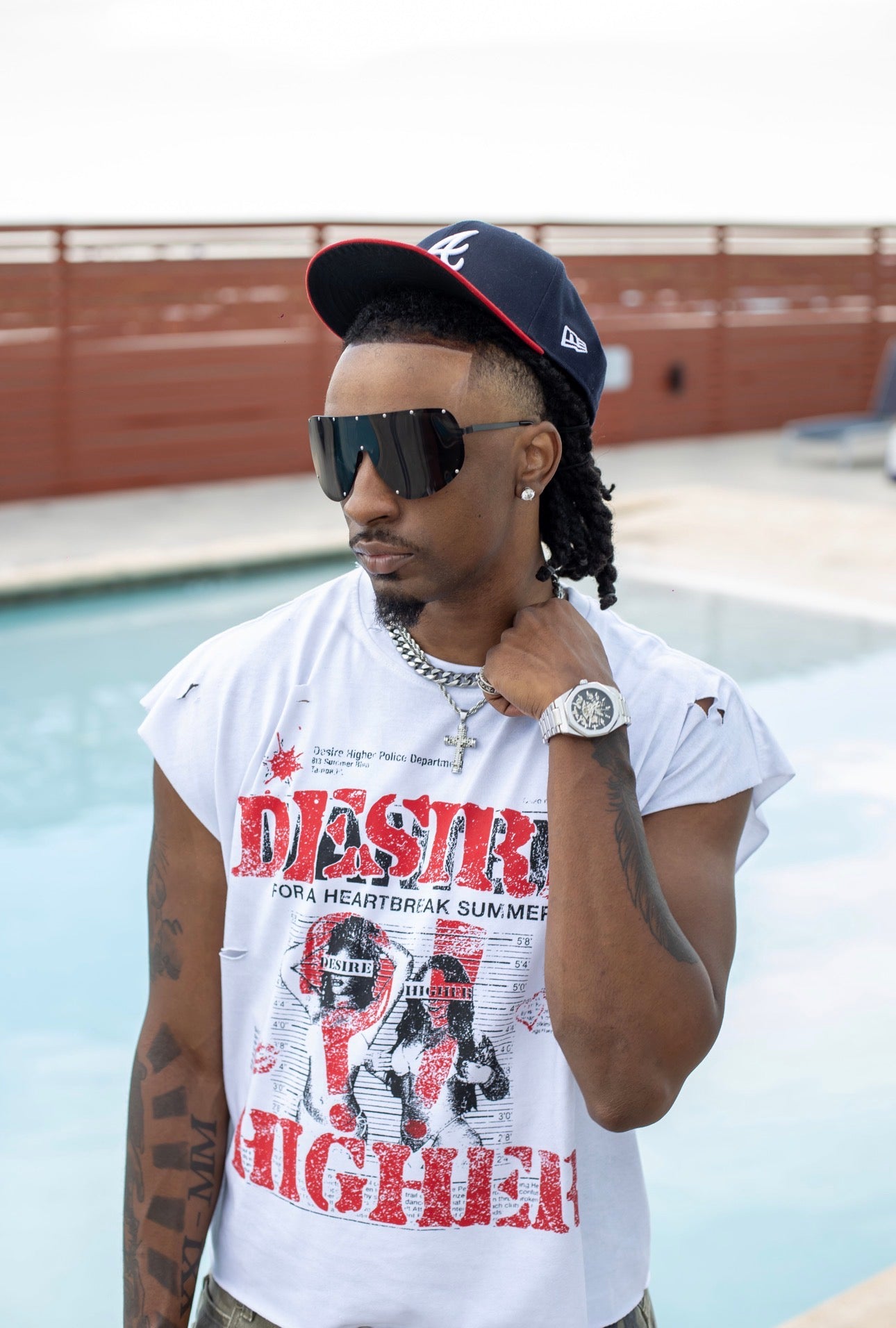 “WANTED” Cut Off Tee